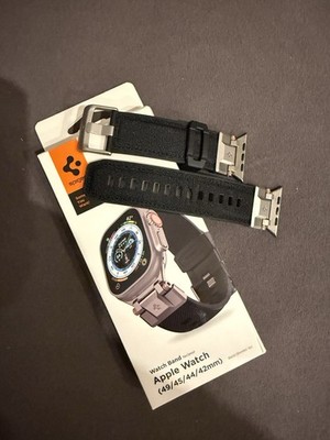 Spigen Dura Pro Armor Strap Designed für Apple Watch Ultra 3/2/1 49 mm