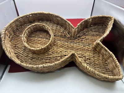 Woven Braided 20'' Fish Shaped Natural Wicker Chip, Dip Salsa Tray