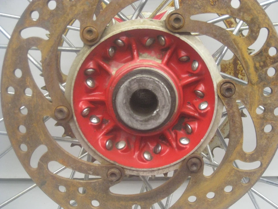 KTM 250SX 250 SX 1998 rueda trasera Foto 3 de 4