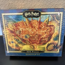 NEW Harry Potter Hogwarts - 500 Pieces Jigsaw Puzzle - New York Puzzle Company
