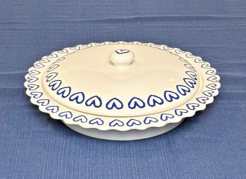 TWO BEARS POTTERY Blue White Loving Hearts Covered 12" Pie Dish Baker Pan 