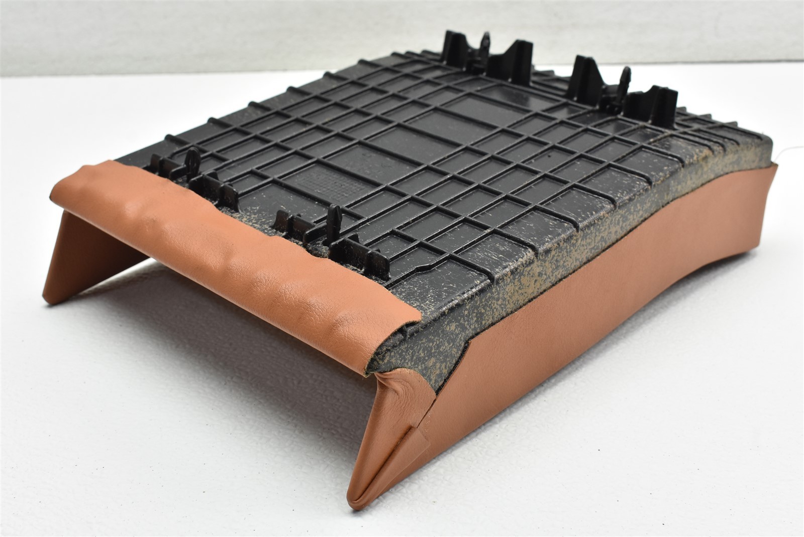 2005 Maserati Quattroporte Storage Tray Panel 03-12