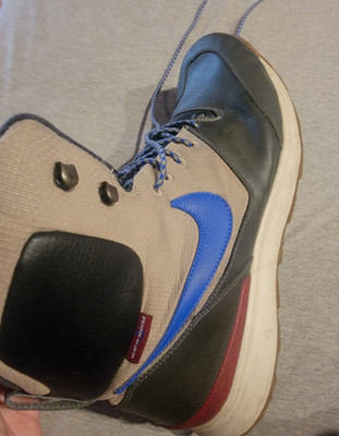 Nike ACG Stasis Men's Hiking Boots 616192-201 Size 14 Black Beige Blue Red