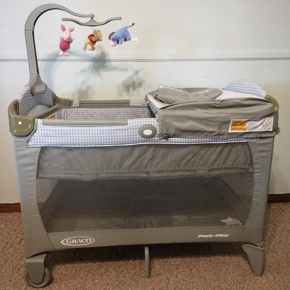 De Colección Winnie The Pooh Pack N Play By Graco Playpen Bebé Niño Pequeño Con Bolsa de Transporte Foto 4 de 4