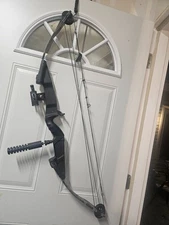 Vintage Indian Timberland Stalker Compound Bow Adjustable Draw Length: 28-30"