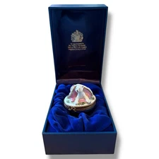 Vtg HALCYON DAYS  Bonbonnieres Renaissance Of A Rare Gregorian Art Form Limoges￼