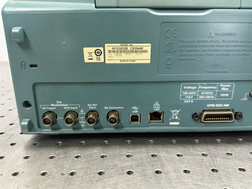 Tektronix AFG3022B 25MHz 250MS/s Dual Channel Function Generator Tested - Picture 6 of 9