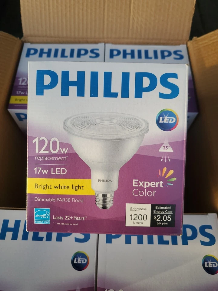 6 PACK Philips Dimmable PAR38 Flood 17W LED ExpertColor 25° 1200Lm Bright White  - Image 2 of 4
