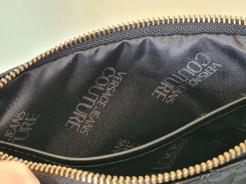 Versace Jeans Couture pochette trapuntata con tracolla e nuova - Foto 18 di 21
