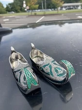 Pair 5” Heavy Elf Shoes Green Enamel & Rhinestone Metal Nice Quality