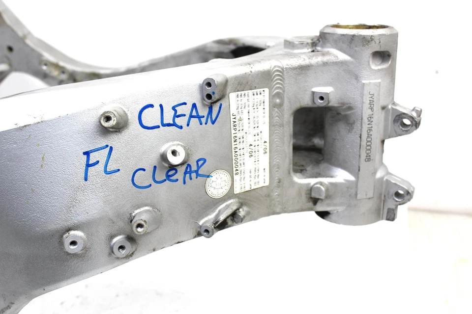 06-09 Yamaha FJR1300AE FJR 1300 Main Frame Chassis CLN Foto 2 de 4