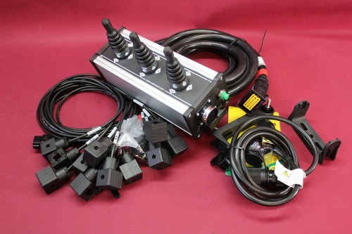 Professional control panel with 3 joystick include all plugs 12V - Picture 2 of 5