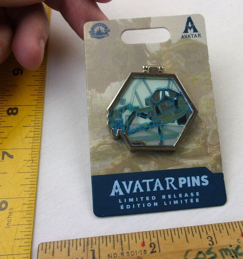 Avatar hinged stained glass 3D Disney Pin LE Limited Release