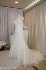 VERY BEAUTIFUL 4000 Pronovias Wedding Dress - Only Worn Once Size 10. L K