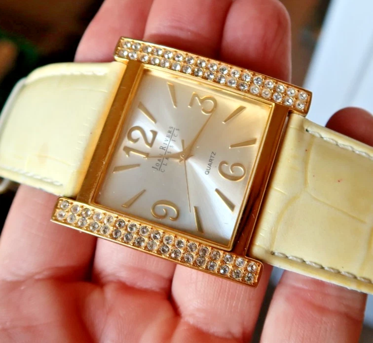 Vintage Joan Rivers Classics Quartz Gold Tone and White Faux Pearl Watch Joan Rivers Classics Quartz Wristwatch White Face Faux  main image 4
