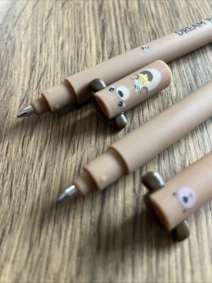 LEGAMI - Set Of 6 Erasable Gel Pens With Thermosensitive Erase Ink, Range Of Ink Colours & Barrel Designs, 0.7mm Tip, Unicorn, Teddy Bear, Giraffe, Corgi, Dino, Shark Designs