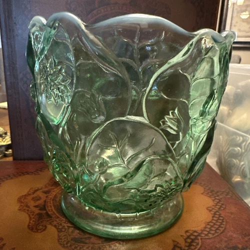 Vintage Fenton Glass Green Opalescent Water Lily Jardiniere Vase Planter