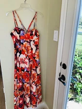Women’s Lulu’s Size Medium Maxi  Floral Sundress Strappy Side Zipper Beach pool