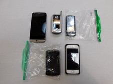 Lot of Vintage Cell Phones - See Pics For Recently Added Phones