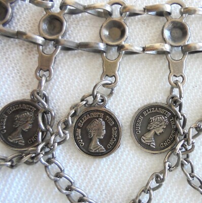 Elizabeth II Silver-Tone Charm Chain Belt Queen elizabeth ii belt - Gem main image 4