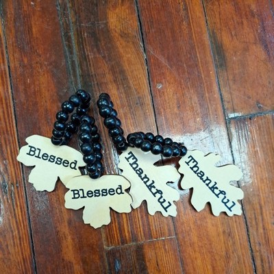 New! Set 4 Fall Leaf Wood Beads Napkin Ring Set Table Leaves Thankful Blessed