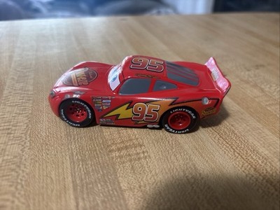 Disney Pixar Cars Lightning McQueen #95 Diecast Car Toy Rust-eze Red 3'' Long