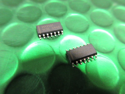 MAX531BCSD MAXIM 12 Bit Digital zu Analog Wandler, DAC, 12-bit 14PIN SMD