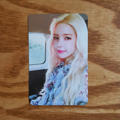 MAMAMOO トレカ s-l400.jpg