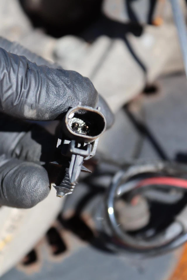 Nissan 370Z 2009-2013 tracción trasera eje delantero izquierdo buje nudillo con brazos de control OEM Foto 4 de 4