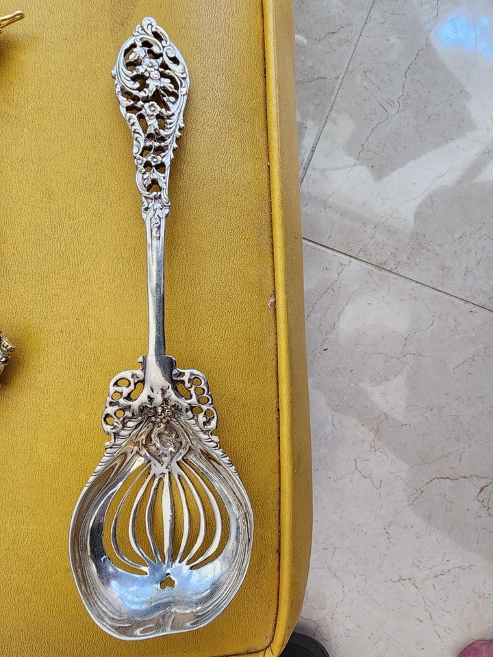 Heavy Sterling Silver Elegant Slotted Serving Spoon Excellent Condition - Image 3 of 4