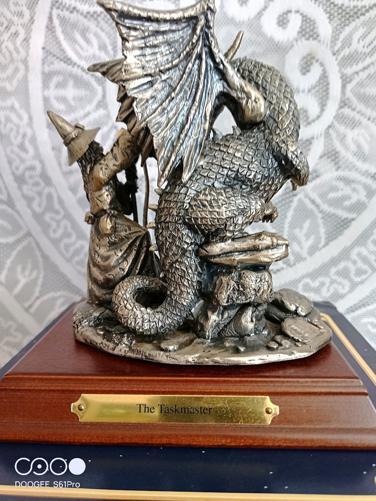 Picture 4 of 6