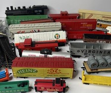 37 Pieces Vintage HO Scale Train Cars Assort Brands Cars Track Untested AS-IS
