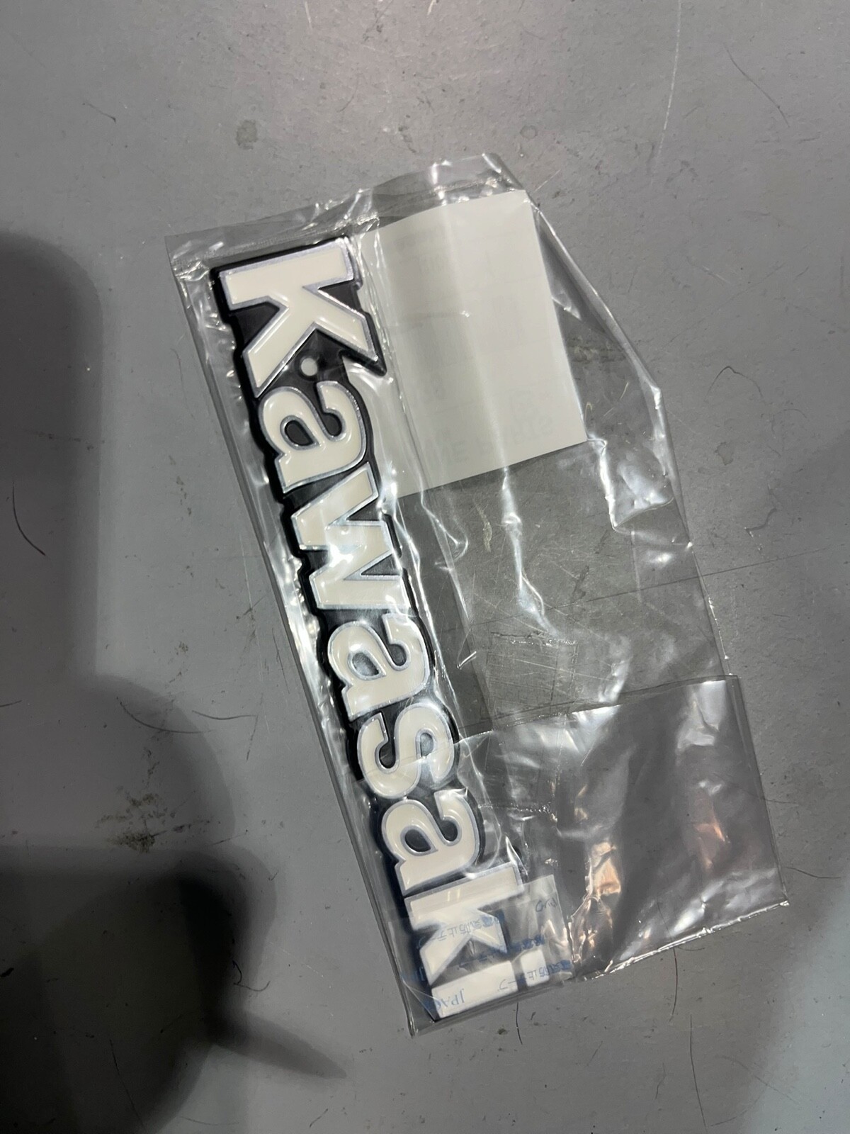 GENUINE OEM KAWASAKI Z1000 Z200 Z750 Z650 Z550 FUEL TANK EMBLEM BADGE