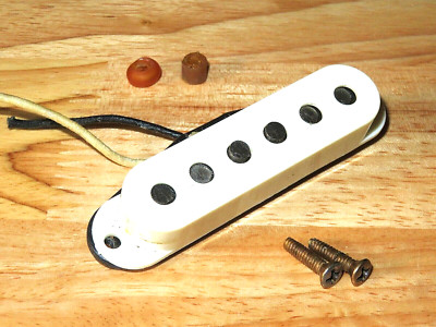 DEFECTIVE Fender 1989 USA White American Vintage 57 62 Stratocaster Brid G3D