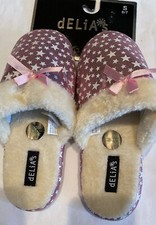 NWT Women s Slippers Size Small 6/7