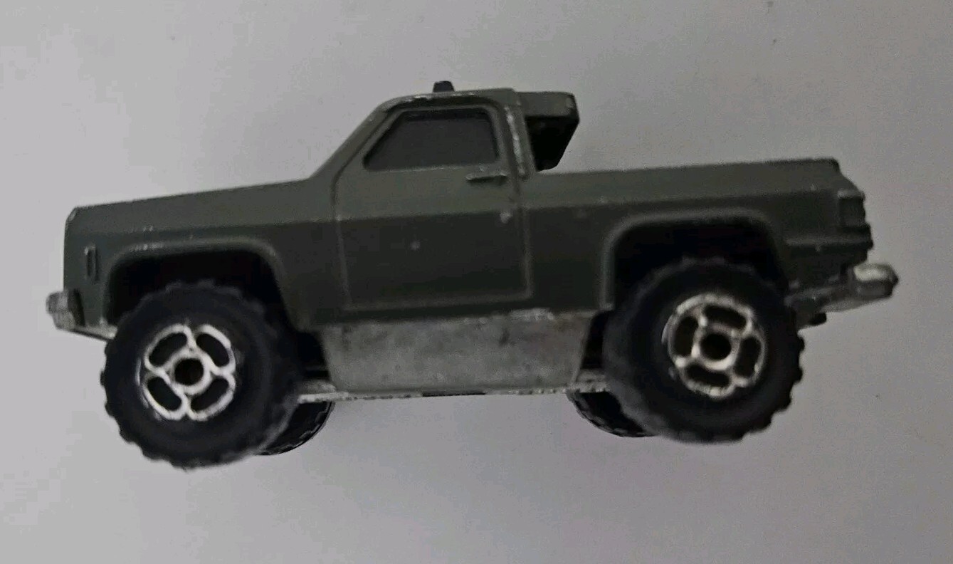 Picture 1 of 4