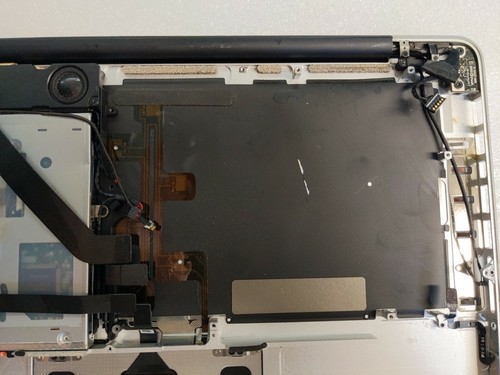 MacBook Pro 13" with replacement keyboard & spare parts for parts or not working - Afbeelding 9 van 12
