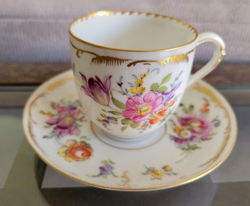 1 RARE Wow! Vintage Dresden Demitasse Cup & Saucer Helena Wolfsohn Gold - Picture 2 of 9