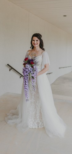 Wedding Dress Size 4 - Picture 2 of 13