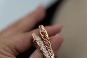 Authentic Classic Style Earrings 18k Rose Gold Plated Snake Studs 925 Sterling Jewelry