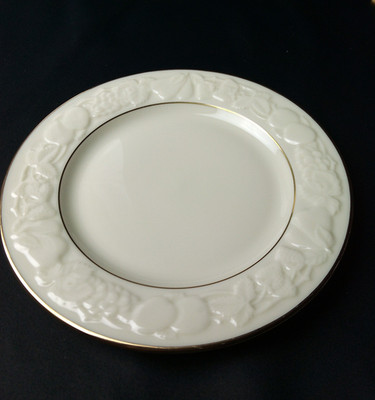 LENOX FRIUTS OF LIFE BREAD PLATE