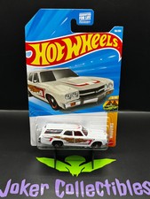 Hot Wheels 2026 White '70 Chevelle SS Wagon 110/250 Wagons 3/10 F Case