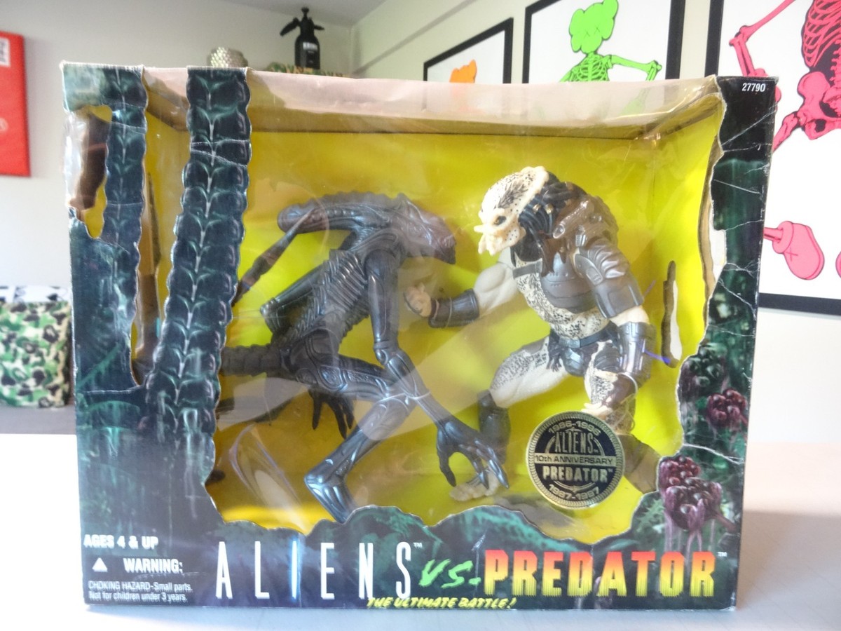 ALIEN vs PREDATOR等のフィギュアセット Kenner Aliens VS Predator The Ultimate Battle 10th