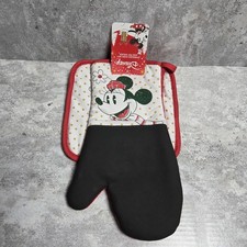 Disney Minnie Mouse Oversized Oven Mitt and Pot Holder