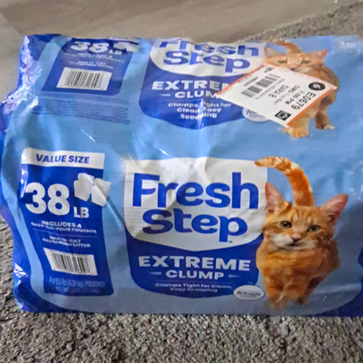 Fresh Step Extreme Clump Clumping Cat Litter, Value Size 38 lb Bag