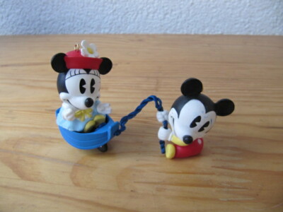Hallmark Keepsake Ornament Make believe boat Mickey Minnie Resin Figuren ovp