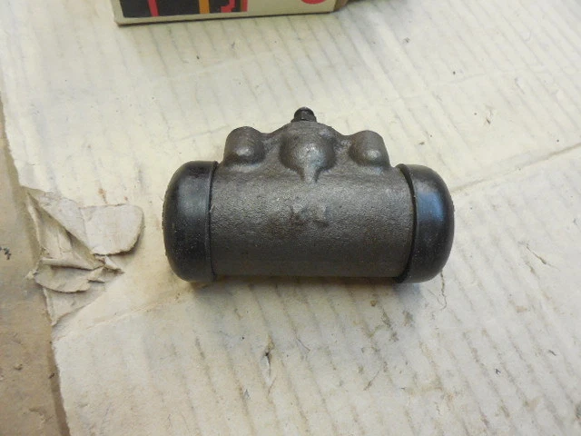 Cilindro de rueda de freno de tambor trasero izquierdo Mercury Montego 73 28-73620 G210 Foto 4 de 4