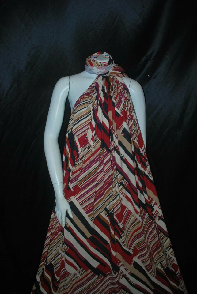 Viscose Spandex Jersey Knit Fabric 10 oz  Geometric Design made in Italy - Image 2 of 3