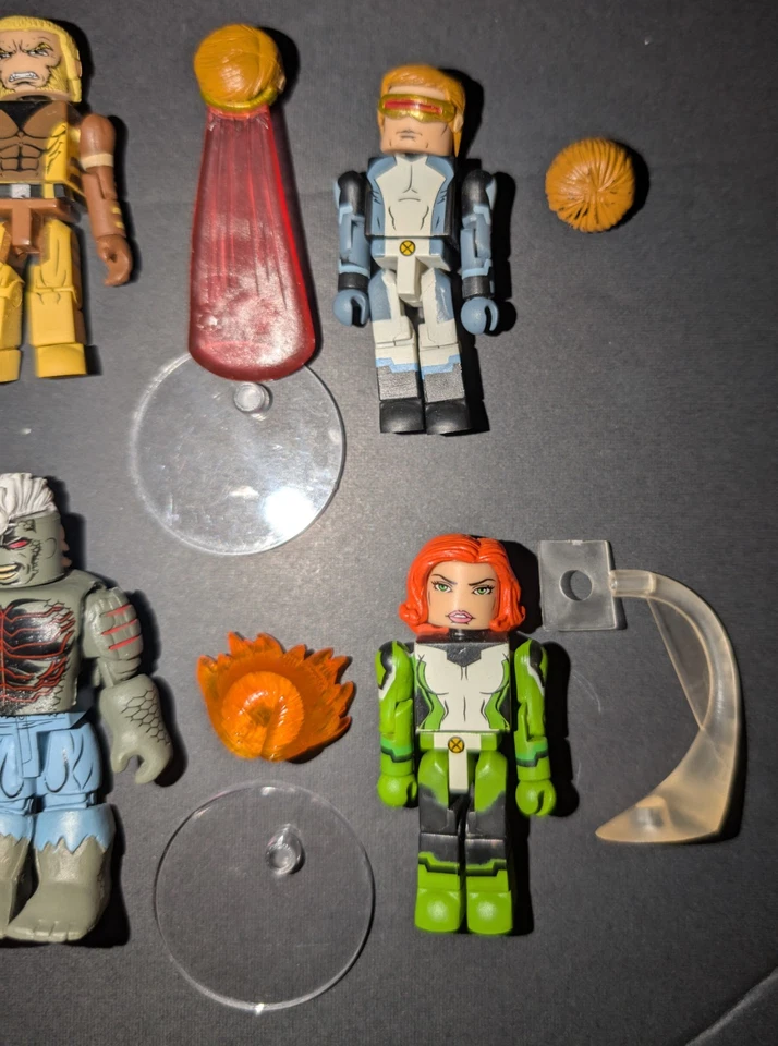 Diamond Select MiniMates Marvel Logan Mariko Diente de Sable Cíclope Marvel Girl Klug Foto 2 de 4