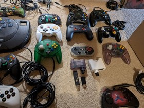 Lot Of Assorted Video Game Controllers (PC, Xbox, Dreamcast, N64...)